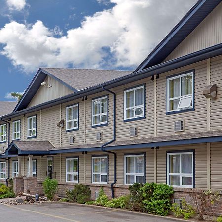 Super 8 By Wyndham Sault Ste Marie On Hotel Ngoại thất bức ảnh