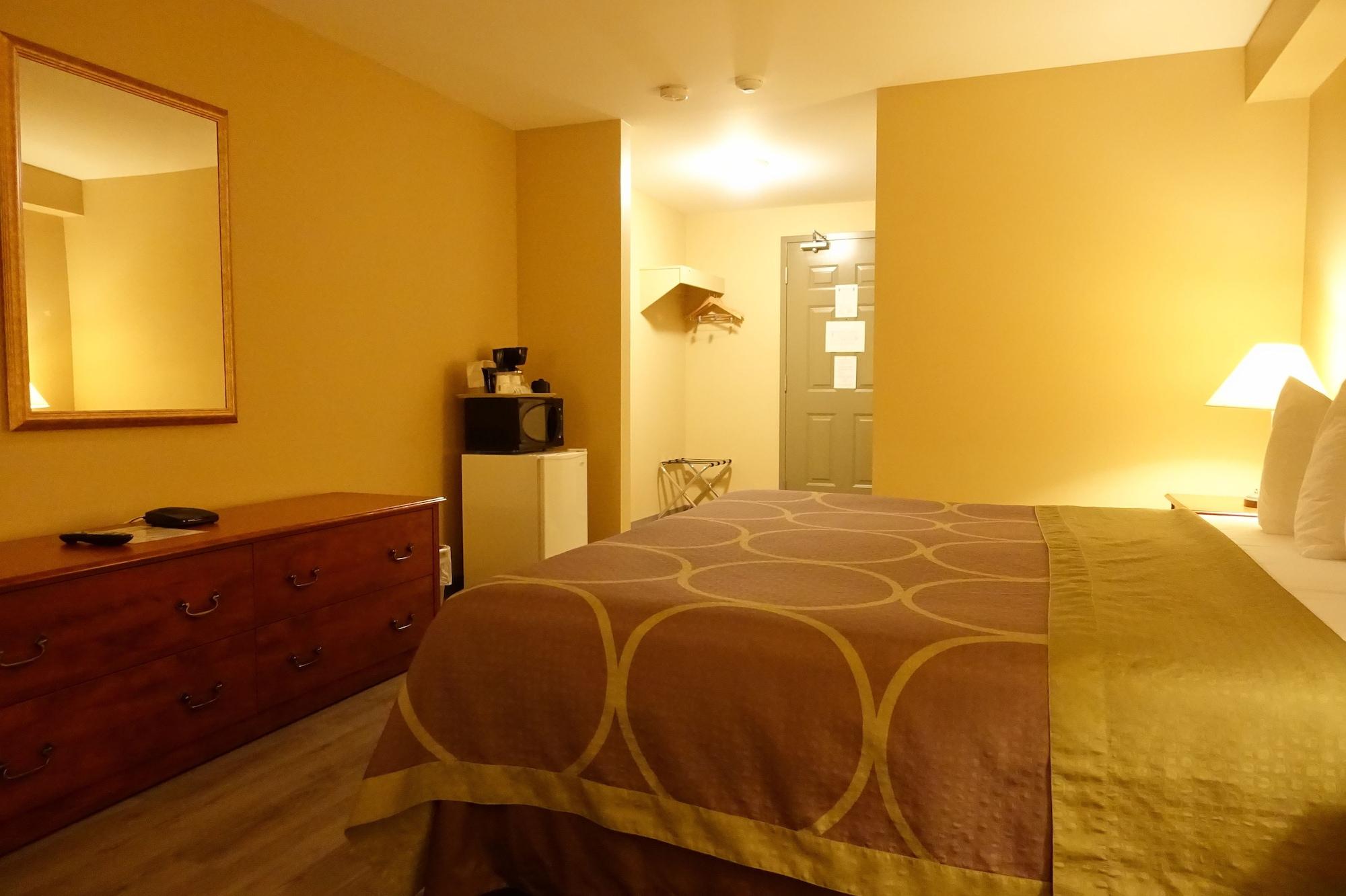 Super 8 By Wyndham Sault Ste Marie On Hotel Ngoại thất bức ảnh