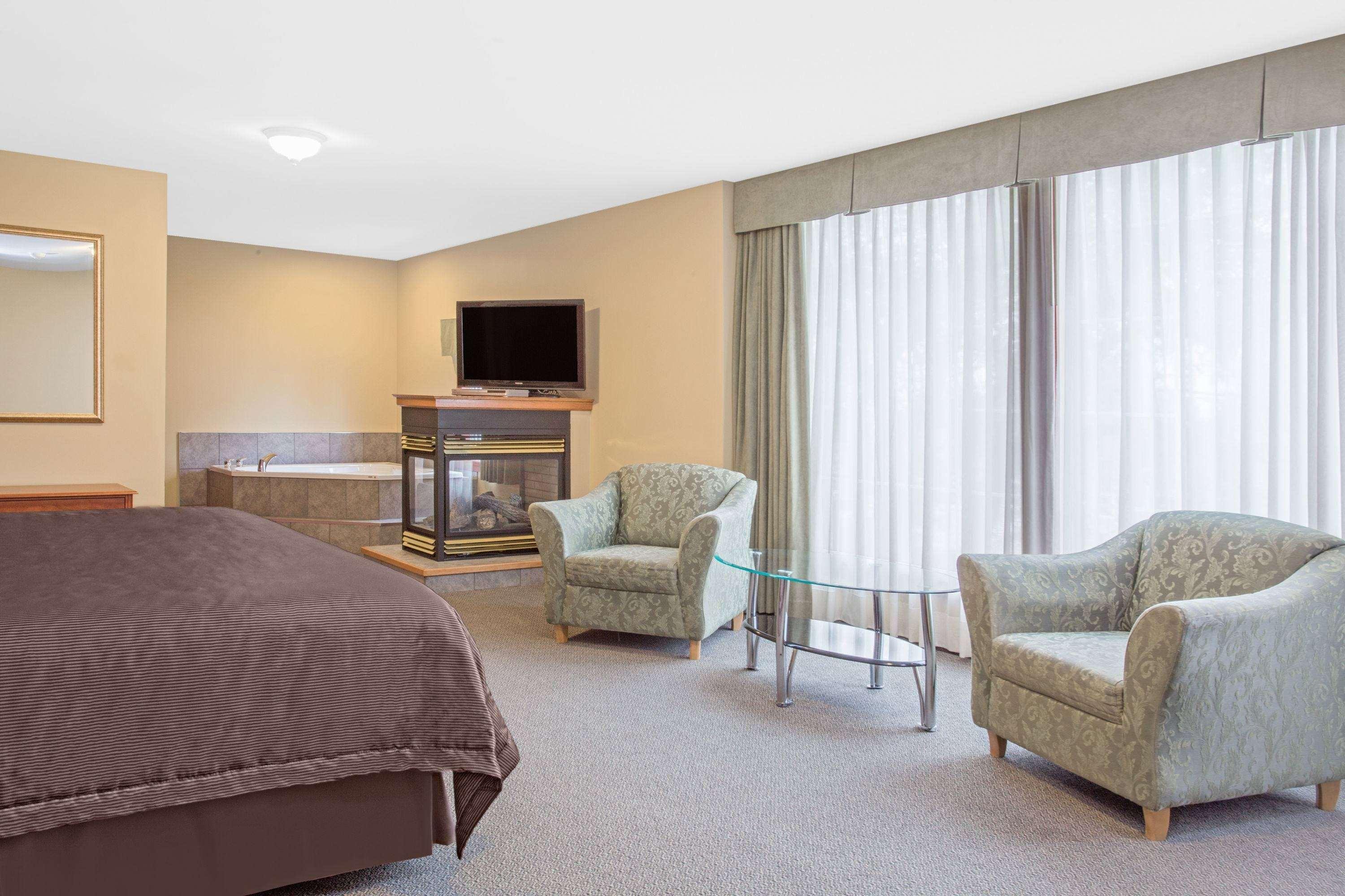 Super 8 By Wyndham Sault Ste Marie On Hotel Ngoại thất bức ảnh
