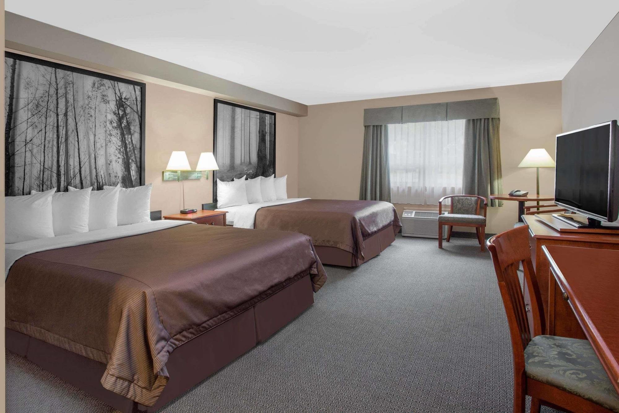 Super 8 By Wyndham Sault Ste Marie On Hotel Ngoại thất bức ảnh